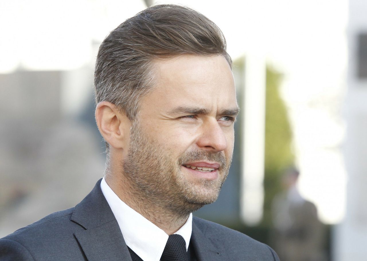 Adam Hofman wraca. Pochwalił się, co zrobiła jego firma. W sieci zawrzało