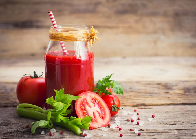 Sok pomidorowo-warzywny o niskiej zawartości sodu