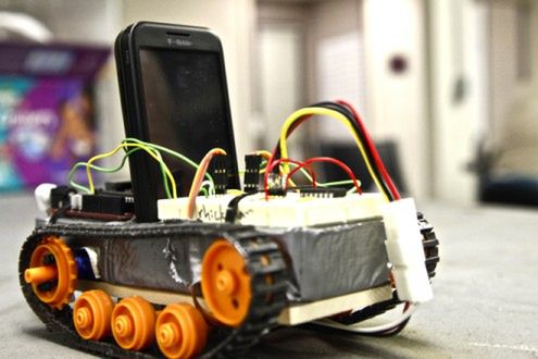 Robot sterowany komórką z Androidem (wideo) 1