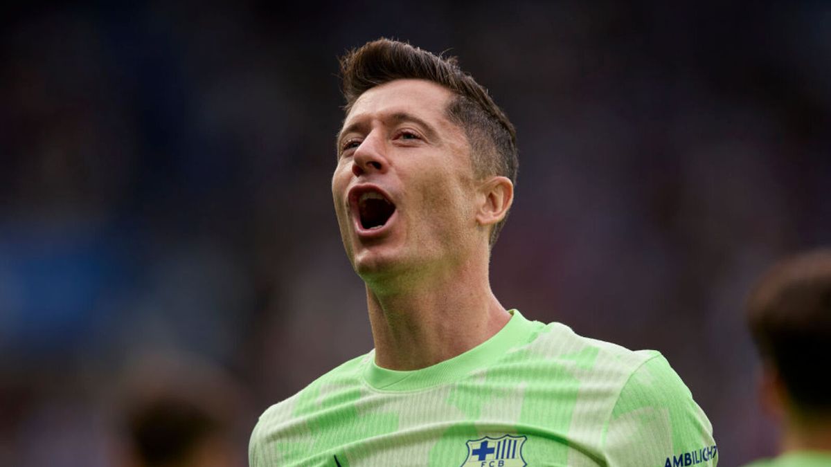 Zdjęcie okładkowe artykułu: Getty Images / Ion Alcoba Beitia / Robert Lewandowski