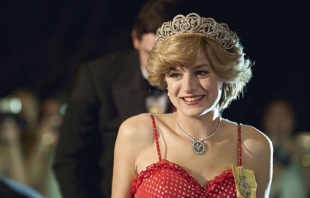 Emma Corrin zagrała księżną Dianę w serialu "The Crown".