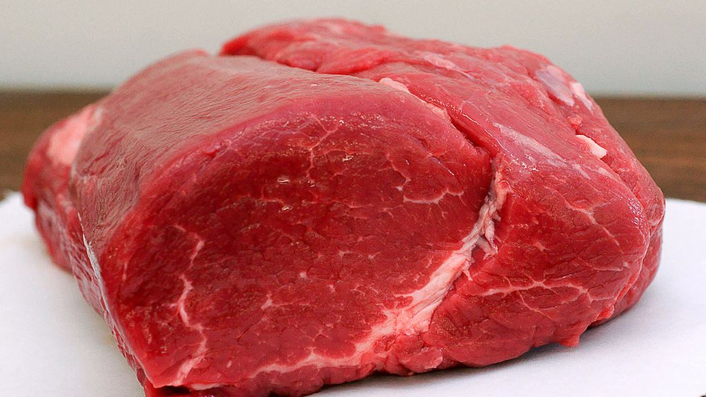 Surowa polędwiczka wołowa bez kości (samo mięso, III klasa mięsa)