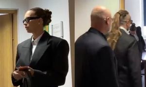 Sandra Kubicka i Baron rozwodzą się. Tak zachowywali się w sądzie (WIDEO)