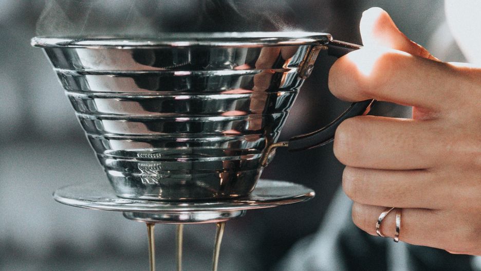 Drip coffe to dobra alternatywa dla szybkich kaw z ekspresu - delektuj się każdą kroplą