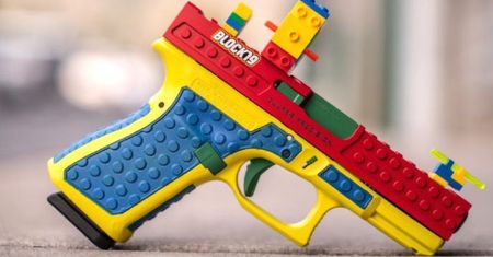 Zabawka czy prawdziwa broń? Ostra reakcja Lego