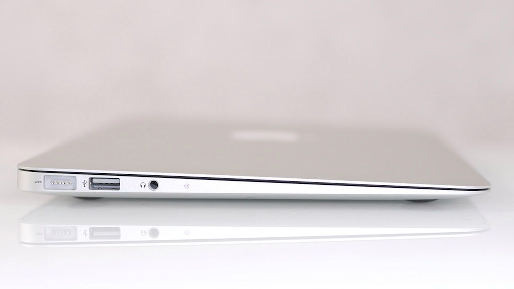 Apple MacBook Air 11" - test malucha, który zadziwia [część 1] 5