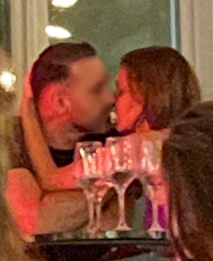 Anna Wendzikowska imprezuje z tajemniczym brunetem