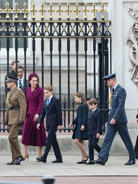 Rodzina królewska podczas 80. rocznicy Dnia Zwycięstwa w Europie