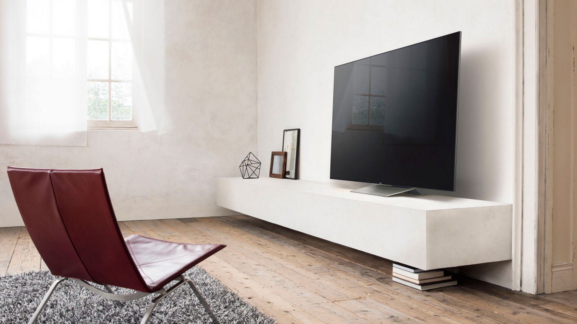 5 superdrogich telewizorów: wielkie ekrany, OLED, UHD, Quantum Dot i AmbiLux 9