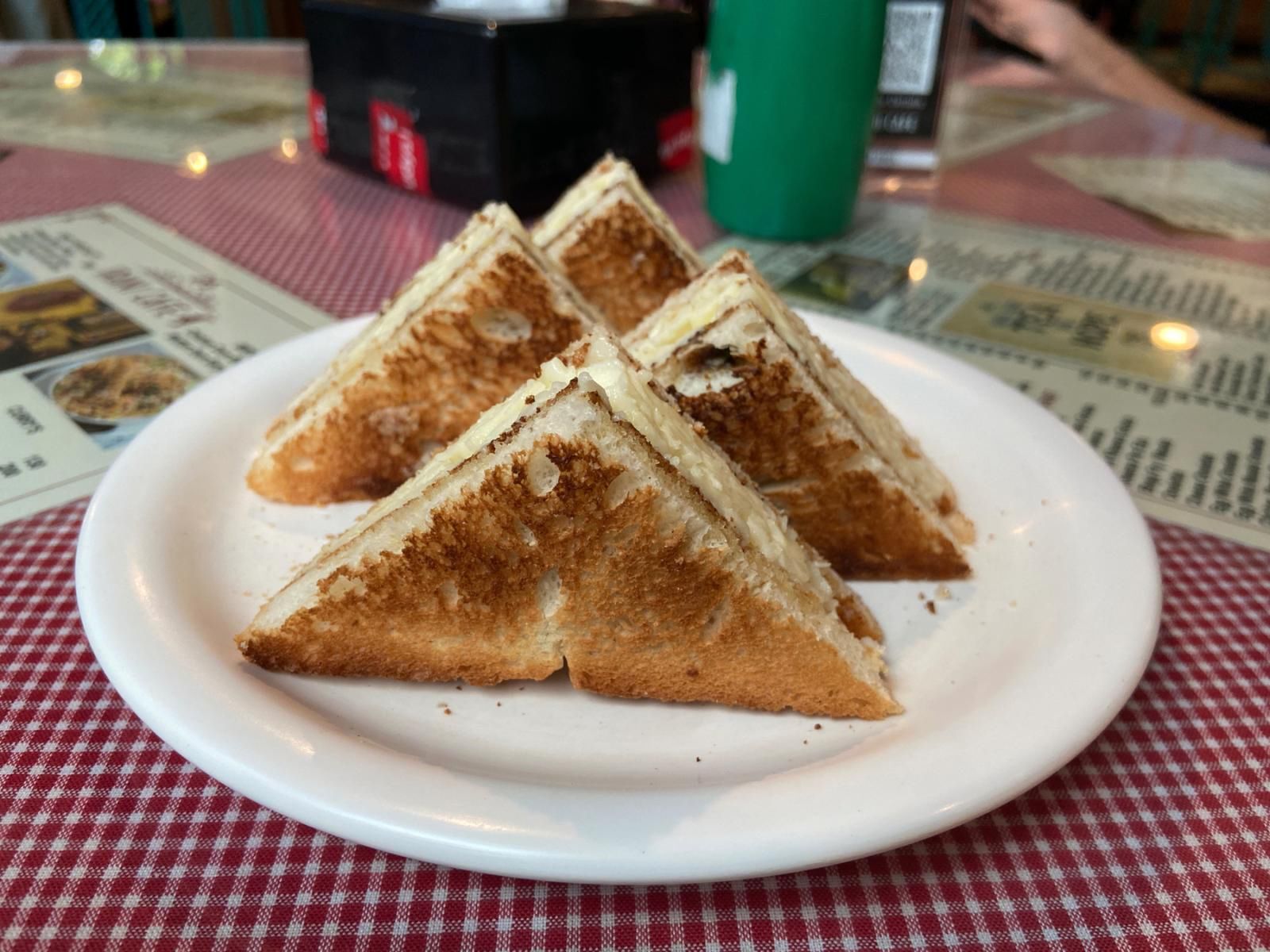 Przypalone tosty mogą przyczyniać się do raka