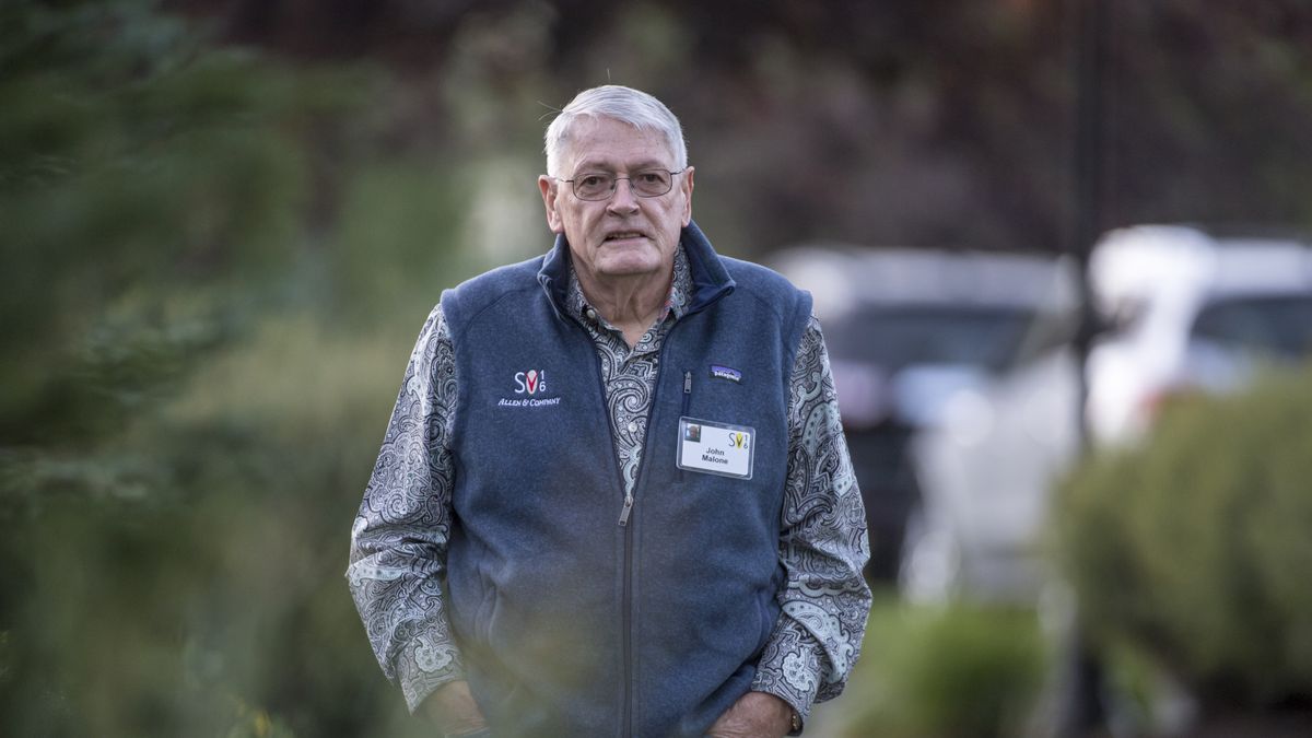 Getty Images / David Paul Morris / Na zdjęciu: John Malone - właściciel Liberty Media