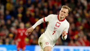 Spójrz na orzełka na koszulce. Ekspert mówi, że to duży błąd