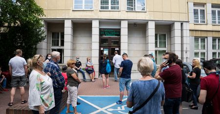 Barometr Nastrojów Konsumenckich w dół. Jesteśmy mniej chętni na zakupy