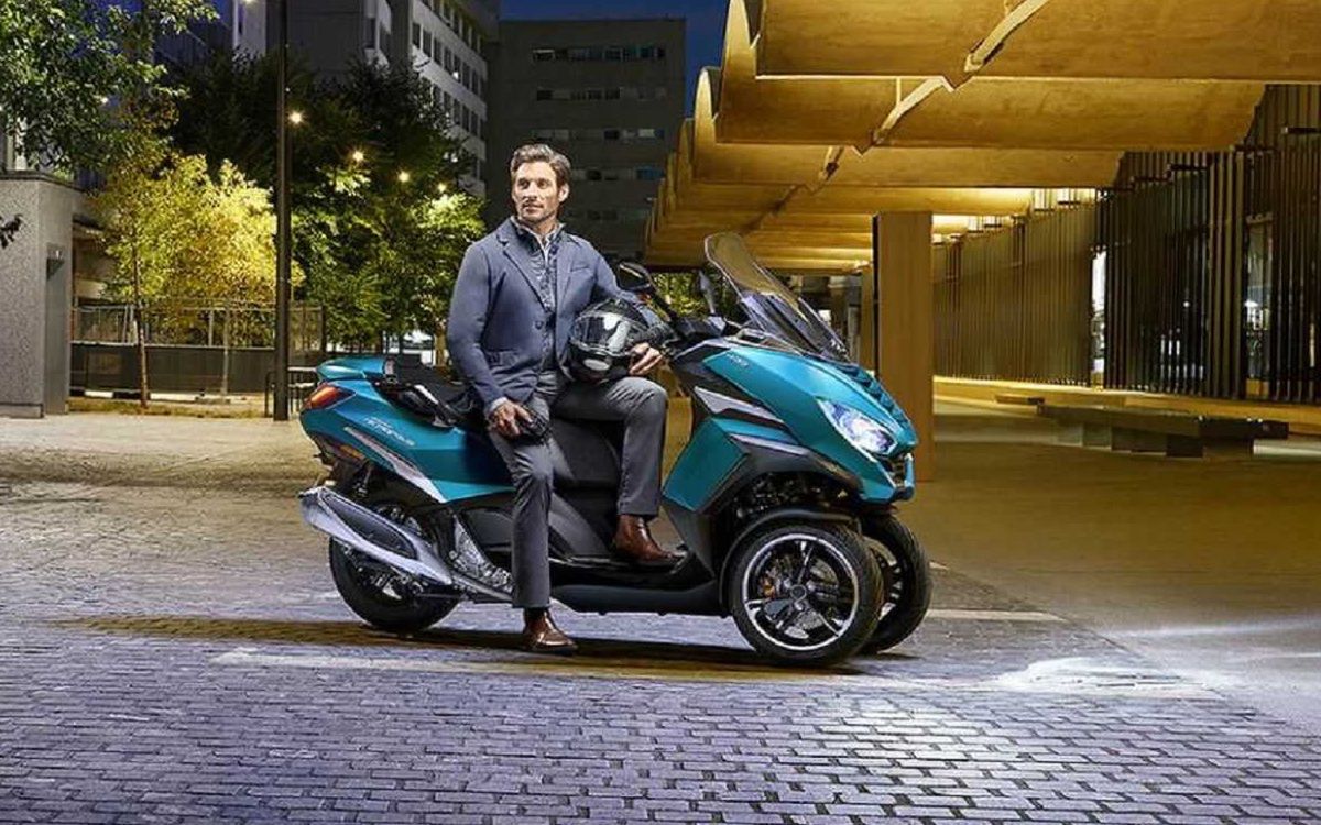 Peugeot odświeża swój trójkołowy skuter Metropolis 400
