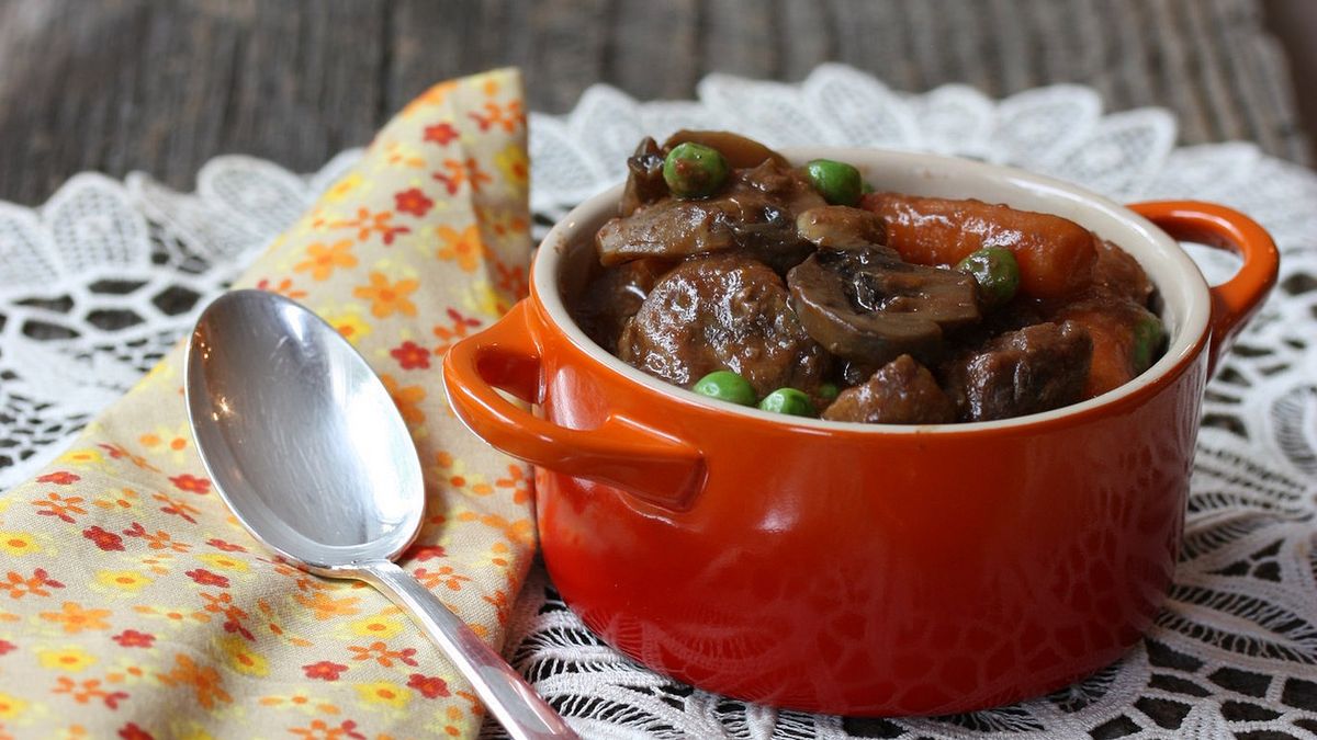 Duszona łopatka wołowa (mięso i tłuszcz, III klasa mięsa)