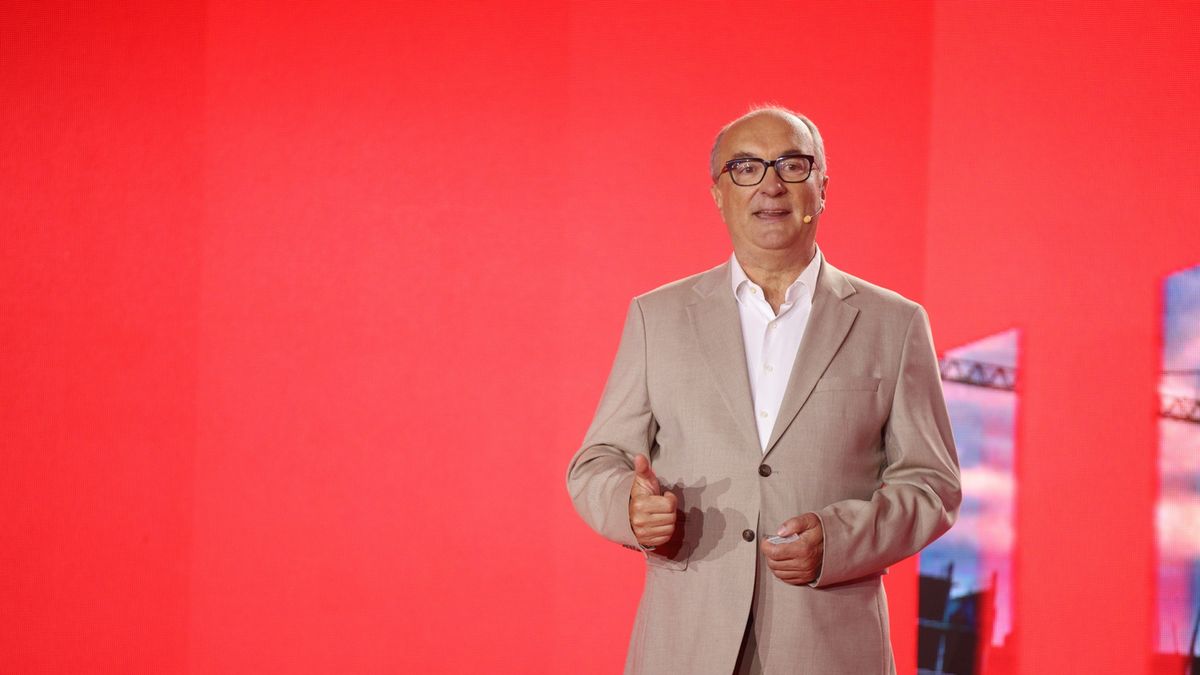 Włodzimierz Czarzasty podczas konwencji Lewicy ph. "Mieszkanie p