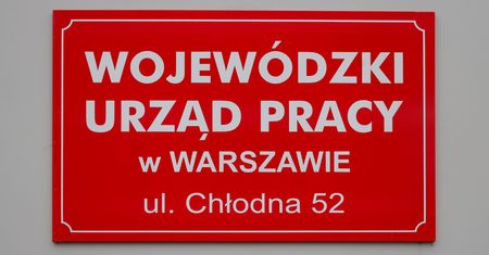 W Polsce ubywa wolnych miejsc pracy. Gdzie zarabia się najwięcej?