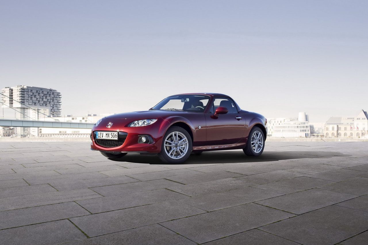 2013 Mazda MX-5 (17)