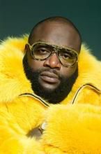 ''Django'': Rick Ross ma 100 czarnych trumien dla Tarantino