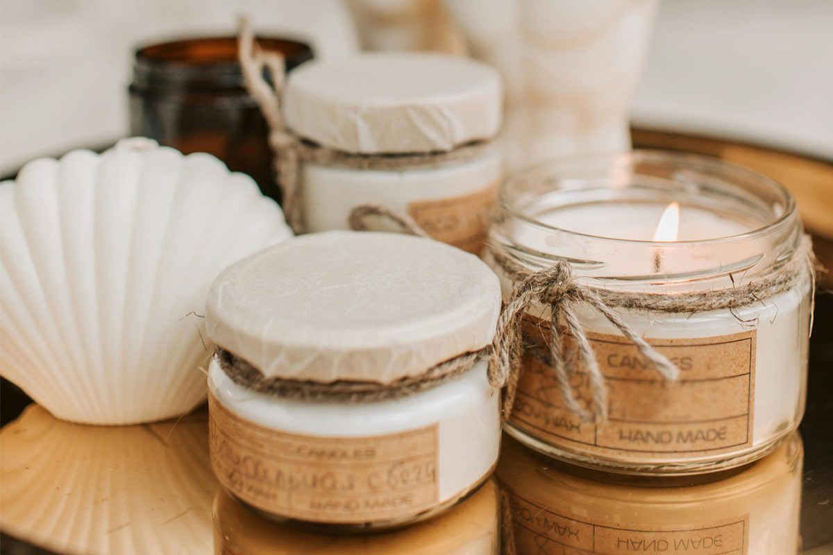 Czym się różni świeca sojowa od zwykłej?