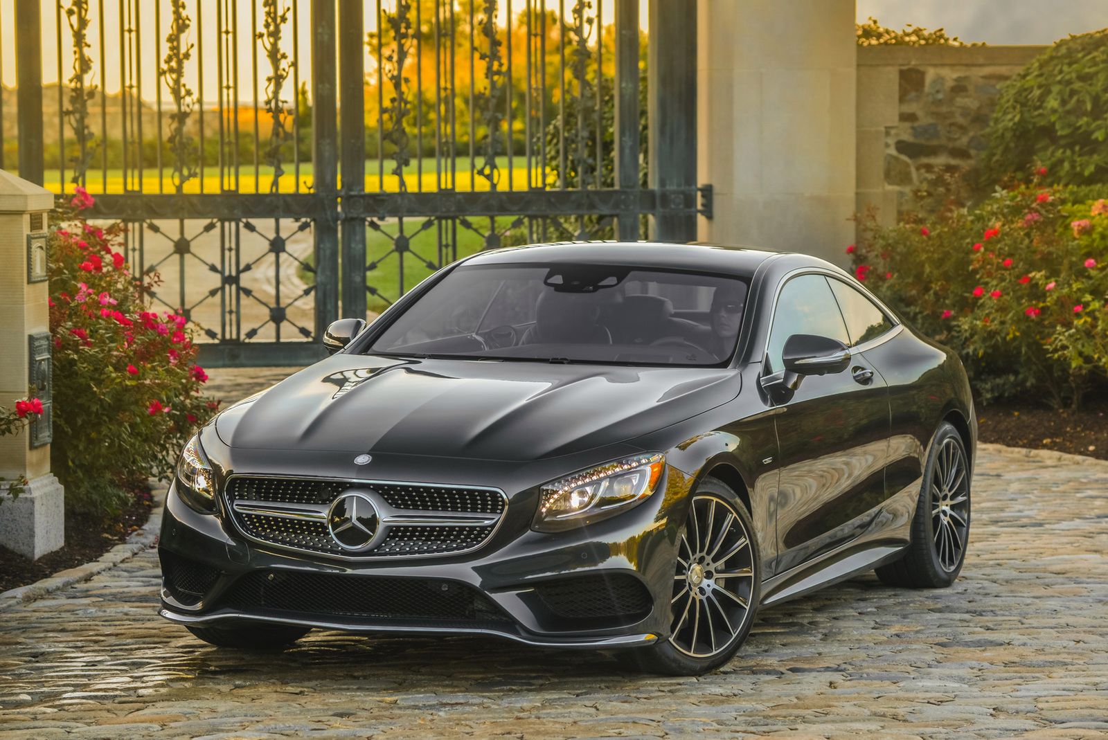 Mercedes-Benz S63 AMG i S550 Coupé w nowej galerii zdjęć 60