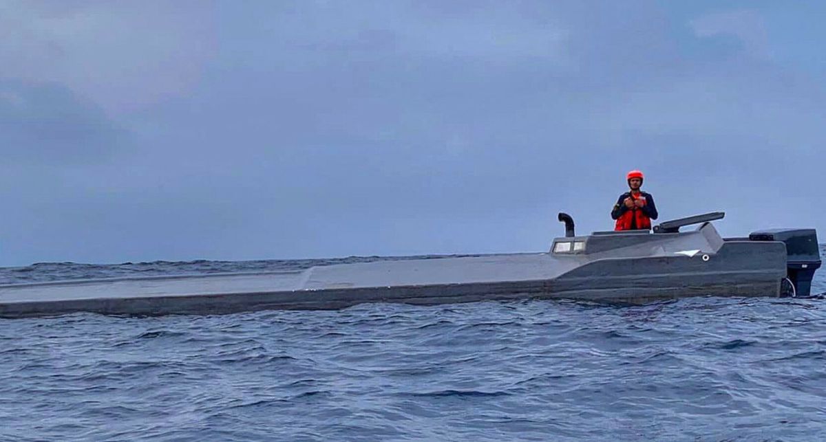 Kolumbijskie służby przejęły łódź podwodną, która przewoziła trzy tony kokainy