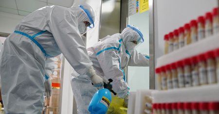 USA bada genezę koronawirusa. Pod lupą bazy danych z Wuhan