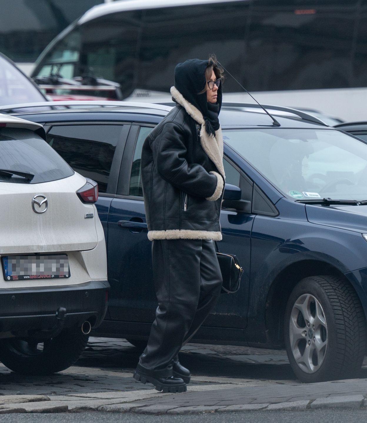 Kinga Rusin maszeruje po Warszawie
