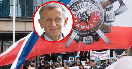 Antyszczepionkowcy w akcji. Zdemolowana sala sądu, opluty lekarz