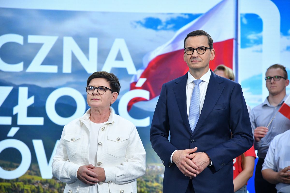 Szydło ma żal do Morawieckiego. "Uważa, że to robota Mateusza"