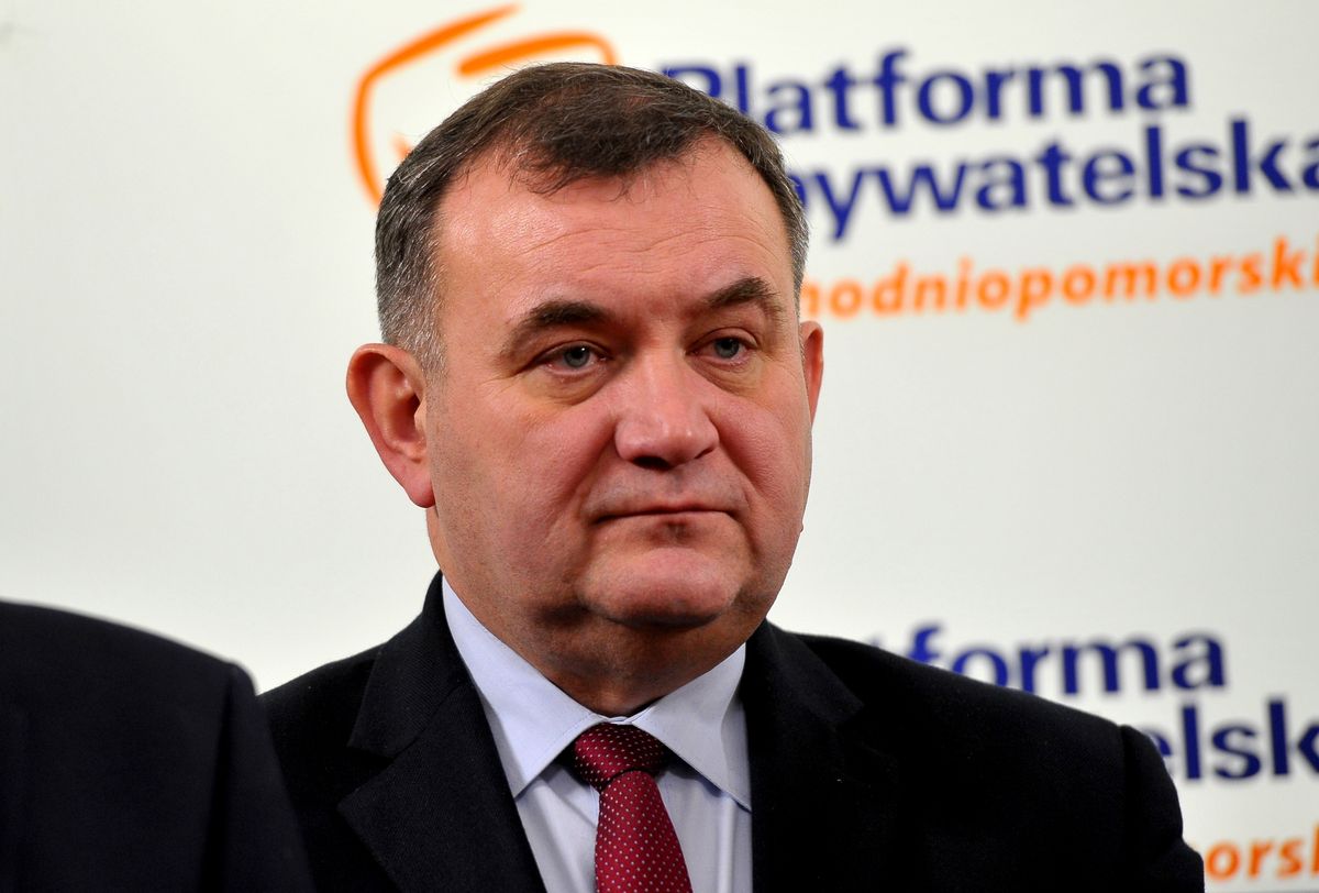 Gawłowski ma kolejny problem z PiS. "Rząd obniżył mamie emeryturę"