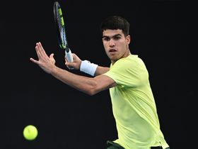 Alcaraz zwycięski, mimo urazu