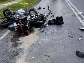 Gmina Jastrzębia: Czołowe zderzenie dwóch motocyklistów. Jeden z kierowców nie przeżył