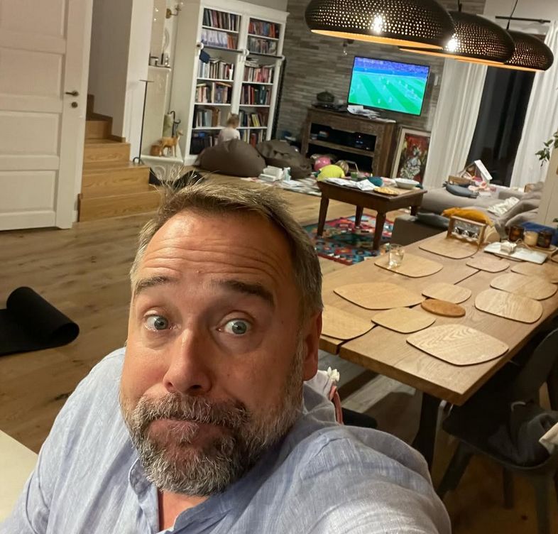 Łukasz Nowicki pokazał w sieci, jak mieszka