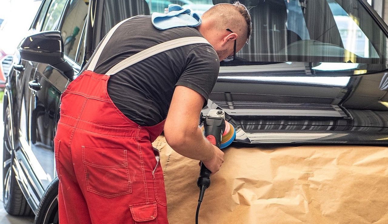 Branża skarży się na niskie stawki za roboczogodzinę. Niektórzy mówią o ciągnącej się latami patologii