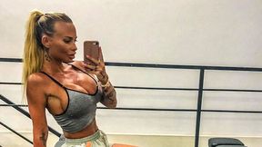 Blondynka o perfekcyjnym ciele. Andrea Magyarova uwielbia się lansować w sieci