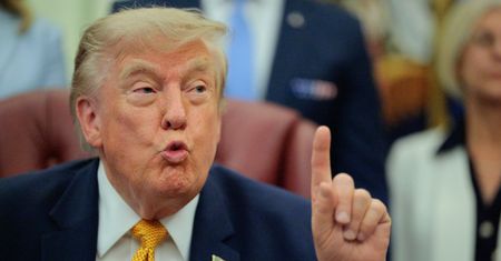 Trump nazwał Wielką Brytanię "bankrutem", który "siedzi na złocie'