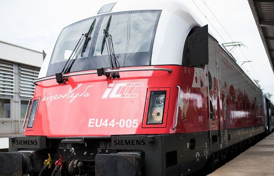 W 2021 roku kolej przewiozła 245,1 mln pasażerów i 243,6 mln ton towarów