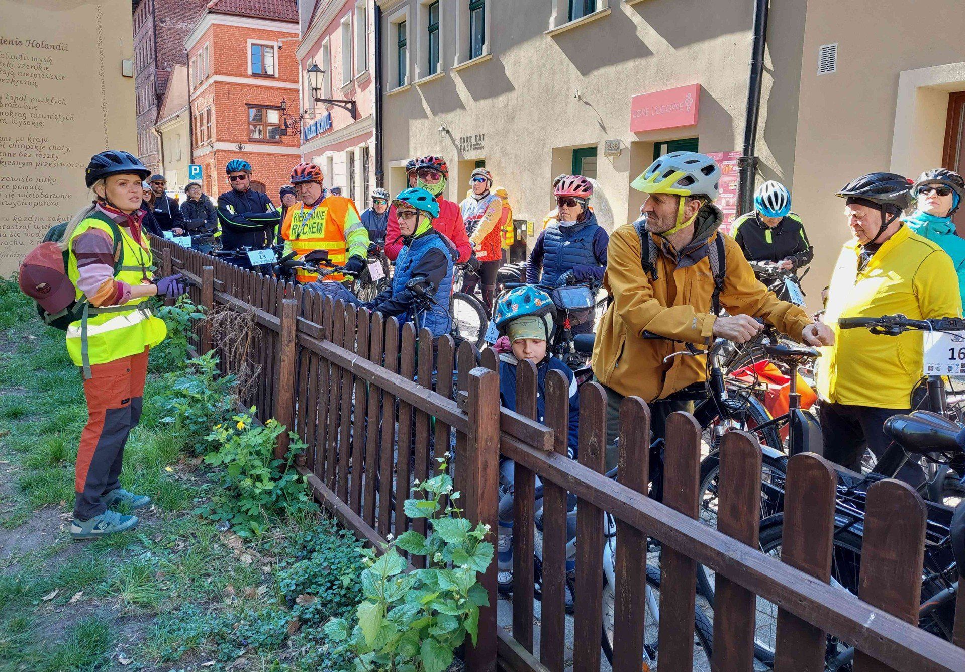 III Rajd Rowerowy Szlakiem Toruńskich Murali z udziałem rowerzystów z Kruszwicy i Inowrocławia