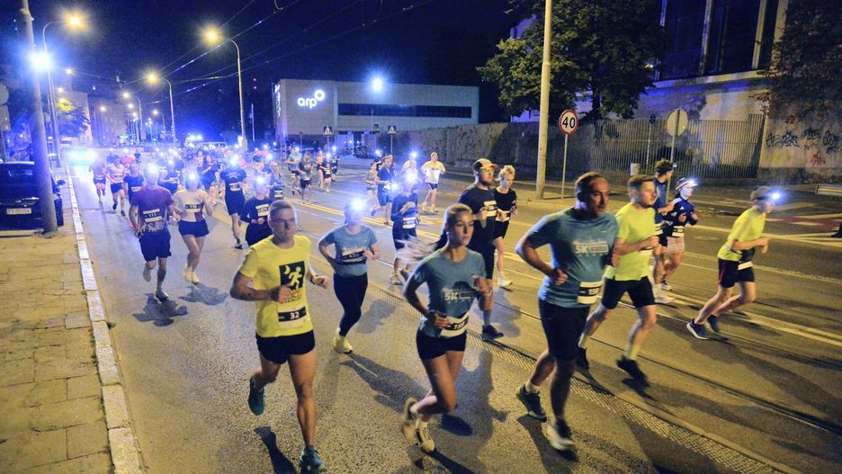 W Poznaniu odbył się Night Run 2025, który jest preludium przed Enea Ironman 70.3