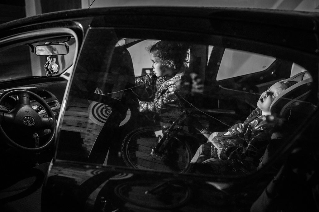 Polacy są mistrzami w fotografii dziecięcej. Nasi rodacy zdominowali konkurs B&W Child 2016 24