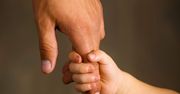 Adopcja dziecka – przygotowania, etapy, procedury sądowe, typy przysposobienia