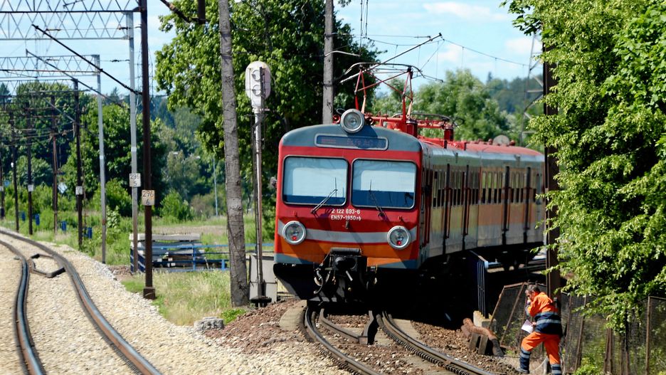 Wszyscy pracownicy Polregio dostaną 800 zł podwyżki