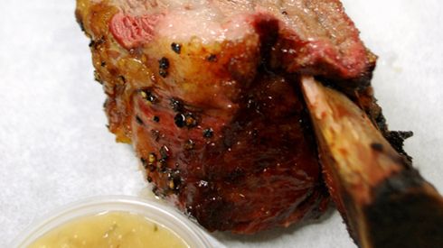 Pieczone żeberka wołowe (samo mięso, III klasa mięsa)