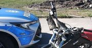 Kartuzy: Pijany motocyklista uciekał przed policją. Po pościgu próbował zwiać pieszo