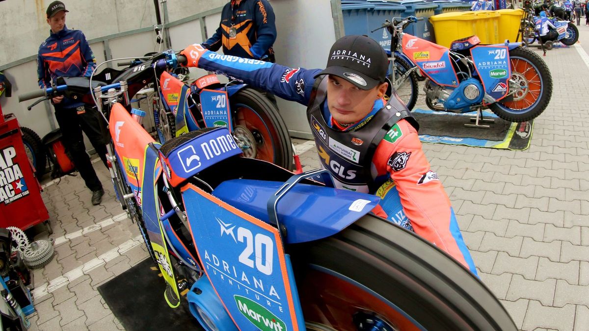 WP SportoweFakty / Łukasz Trzeszczkowski / Na zdjęciu: Adrian Miedziński