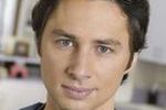"Hoży doktorzy": Zach Braff spełnia się w komedii