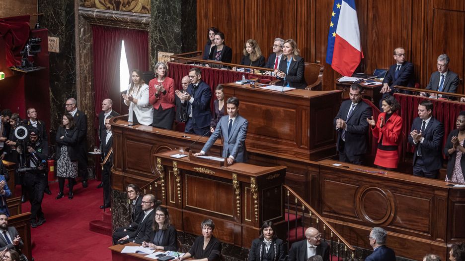 French Prime Minister Gabriel Attal (C) delivers a speech to members of the Parliament during a special congress gathering of both houses of parliament (National Assembly and Senate) in the palace of Versailles, outside Paris, France, 04 March 2024. French lawmakers are gathering in Versailles to vote on adding an article on abortion rights in the constitution, that if approved will make France the only country in the world to clearly protect the right to terminate a pregnancy in its basic law. EPA/CHRISTOPHE PETIT TESSON Dostawca: PAP/EPA.
