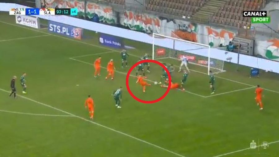 Twitter / Canal Plus Sport / Bramka Kamila Kruka