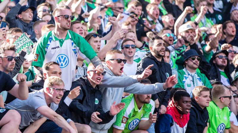 kibice VfL Wolfsburg po porażce w Lipsku 1:4